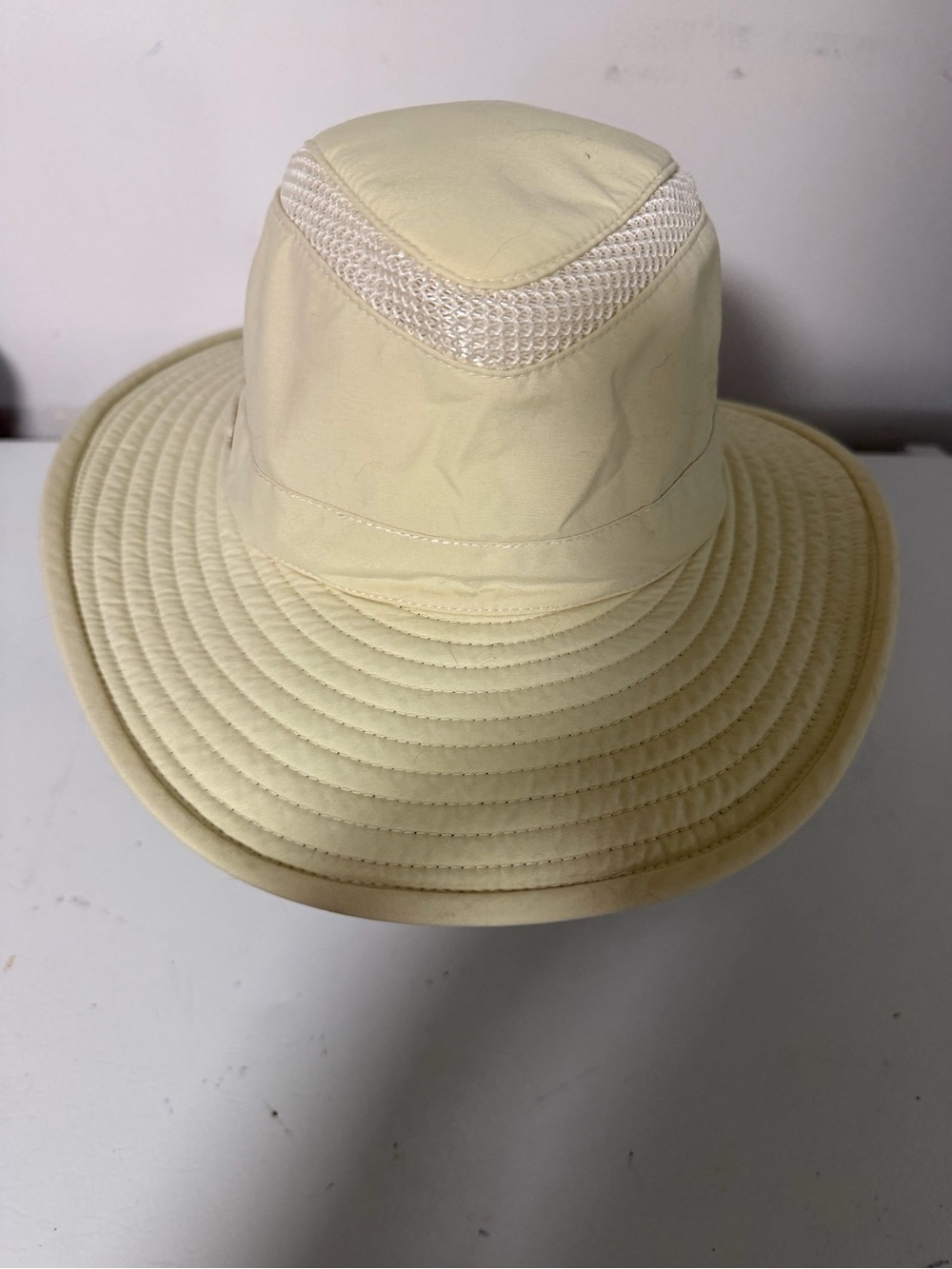 Men's Wide Brim Outdoor Hat in Pale Yellow